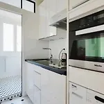 Bright Apartment With Balcony